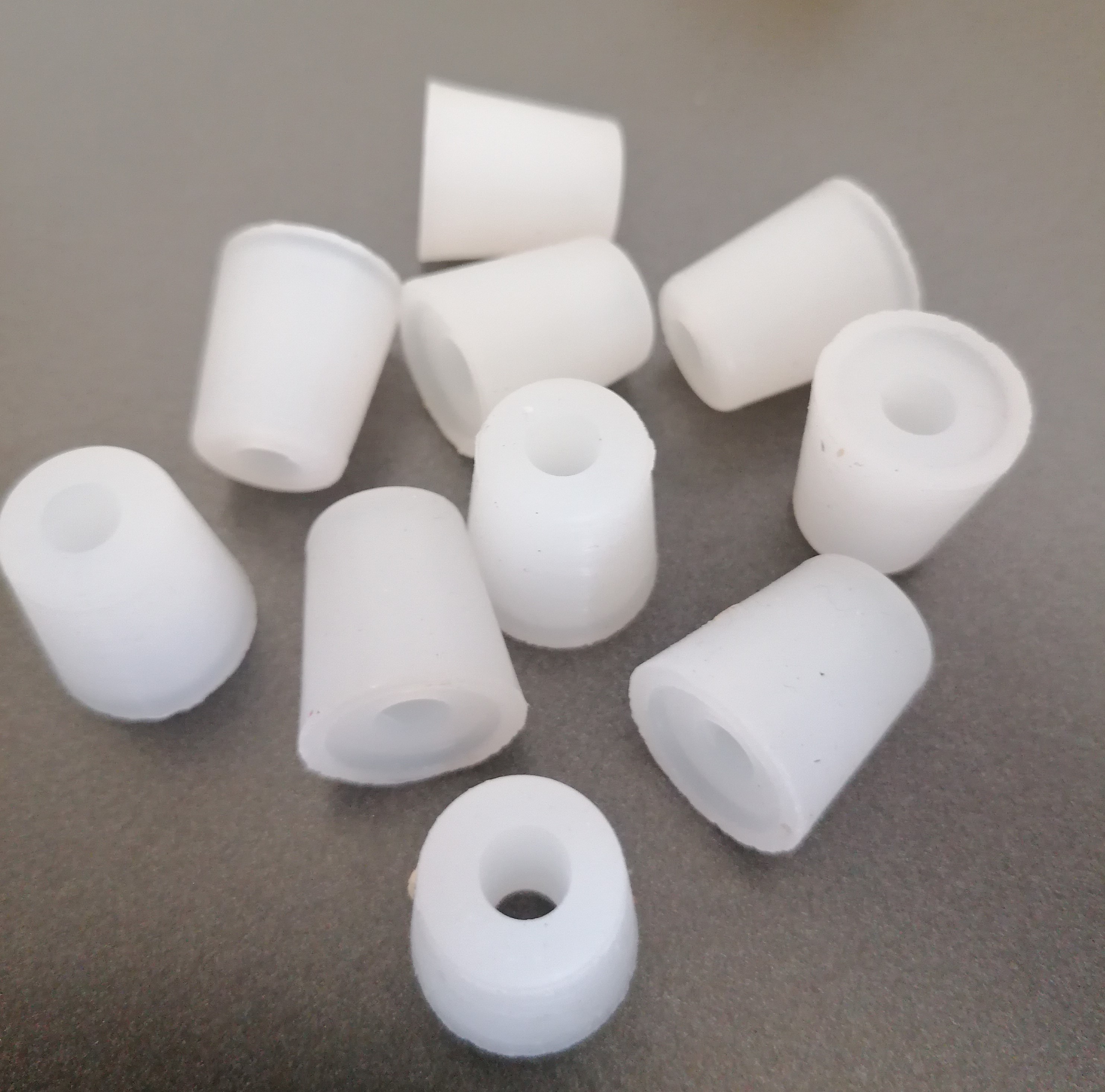 MECCANIXITY Lot De 25 Bouchons Coniques En Caoutchouc De Silicone De 0,8 Mm à 3,2 Mm, Blanc Translucide, Pour Laboratoire, Maison
